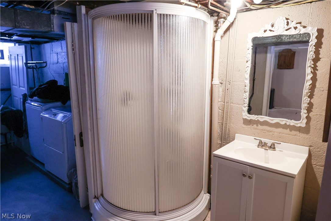 East Morans Tuxedo Farm - Residential