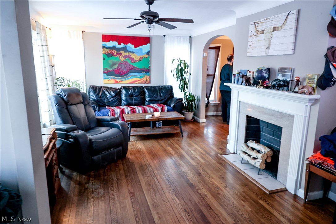 East Morans Tuxedo Farm - Residential