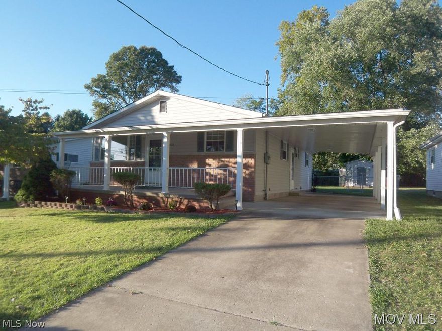 Great 3 bedroom, 1 1/2 bath ranch style house located in very nice Vienna location. It features all new carpet, laminate flooring, fresh paint, large rec room, game room, carport, fenced backyard with storage building & much more.  Elem: Neale Elementary  Elem/Bus: N  JrHigh: Jackson Jr. High School  JrHigh/Bus: N  High: Parkersburg High  High/Bus: Y  Fire: VOL  Police: CTY  PossFreeGas: N  ;SQFT=Fin L1:1092, Fin Bsmt:273, Fin Above:1092, Fin Total:1365, Unfin Bsmt:819, Unfin Above:819;GAR= 1 Car Carport