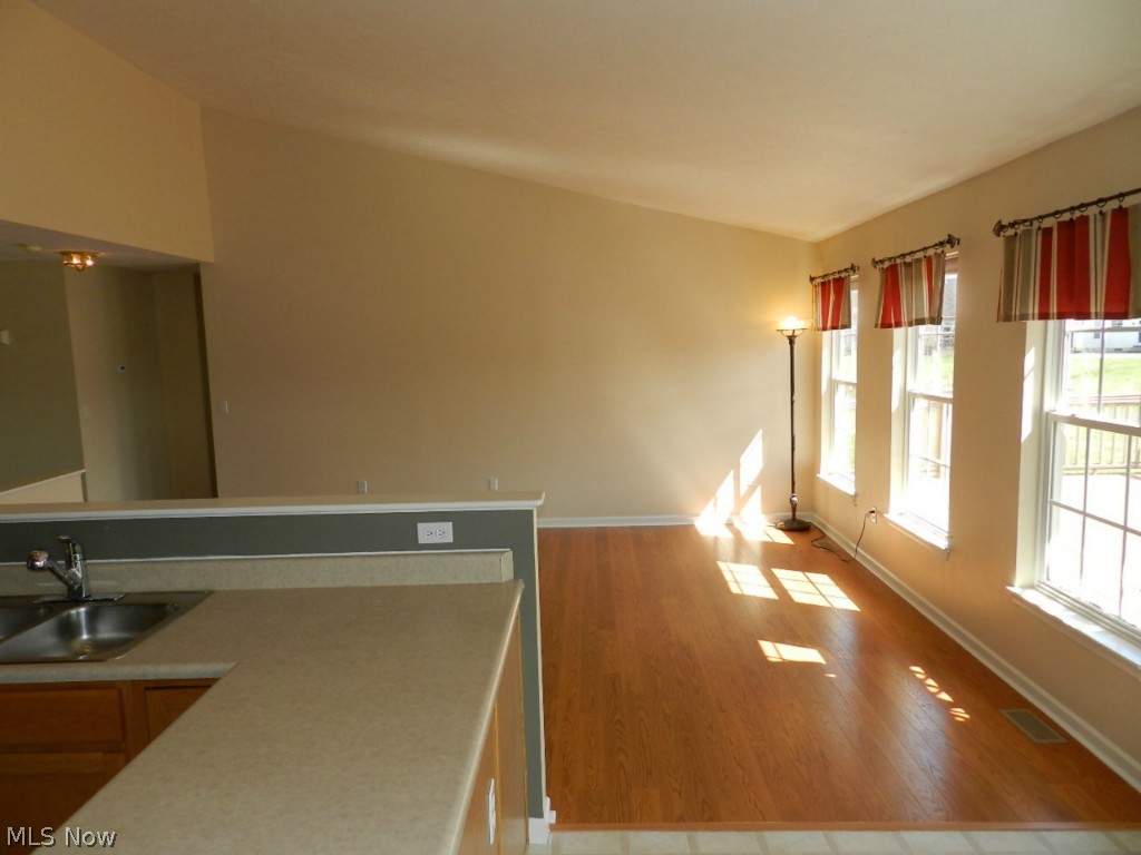 Meadow Lakes 01 - Residential