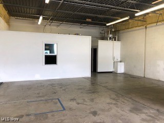 Tyler Blvd Condo - Commercial Sale