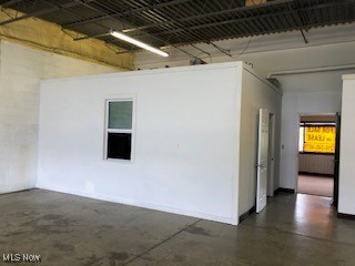 Tyler Blvd Condo - Commercial Sale