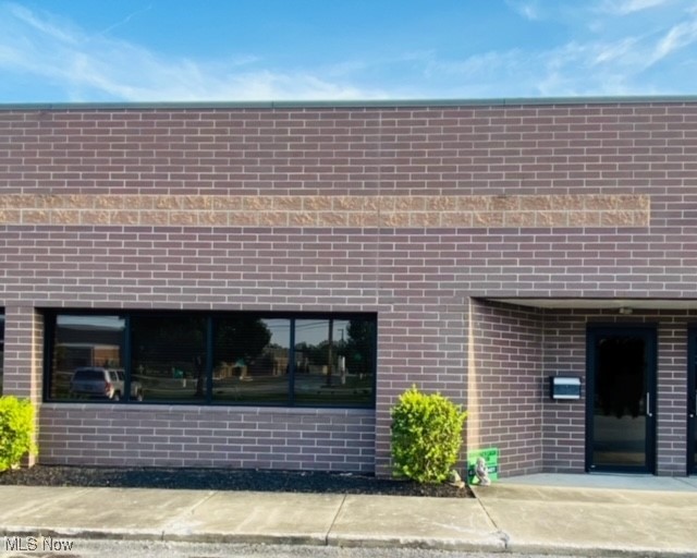 Tyler Blvd Condo - Commercial Sale