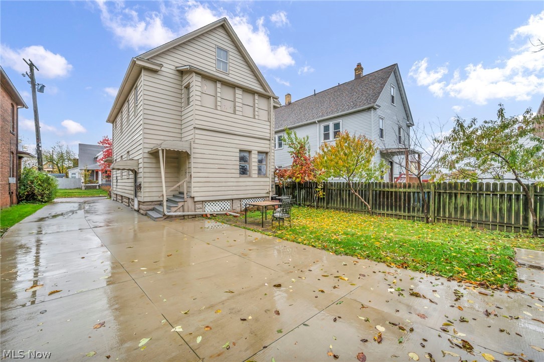 birdtown - Residential Lease