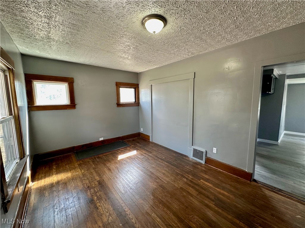 City/Anton - Residential Lease