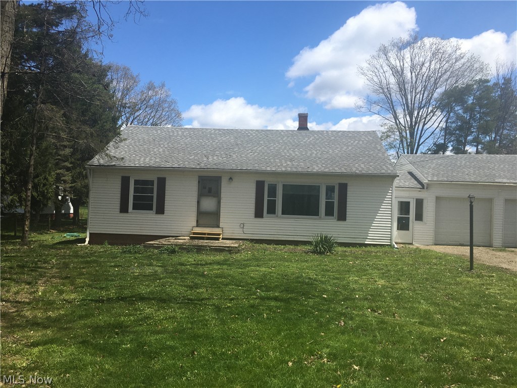 Two bedroom ranch with some upgrades. Spacious living area freshly painted with new flooring. Two bedrooms and bathroom on main level. Large laundry room with extra storage area, eat in kitchen equipped with stove and refrigerator. Small back covered deck that over looks country view. Lot size is 33x12. Two car garage and mudroom. Located near baseball fields, soccer fields, Audubon Society and State Nature Preserve. Located in Crestwood school system. All adult applicants required to pay $35 application fee online.