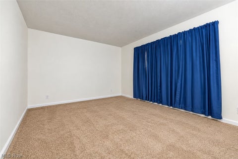 Tiny photo for 33020 Leafy Mill Lane, North Ridgeville, OH 44039 (MLS # 5256165)