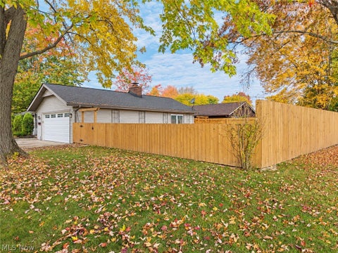 Tiny photo for 33020 Leafy Mill Lane, North Ridgeville, OH 44039 (MLS # 5256165)