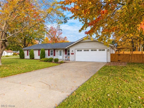 Tiny photo for 33020 Leafy Mill Lane, North Ridgeville, OH 44039 (MLS # 5256165)