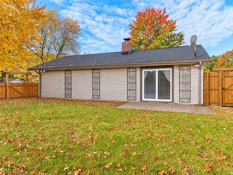 Tiny photo for 33020 Leafy Mill Lane, North Ridgeville, OH 44039 (MLS # 5256165)