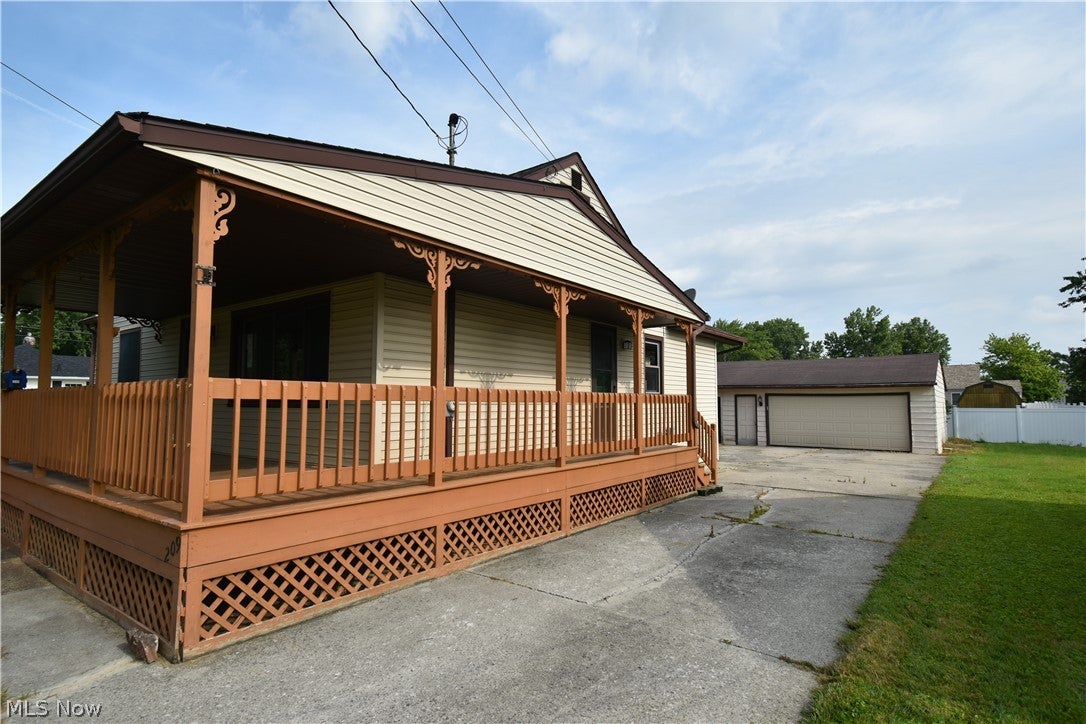 209 Sipple Avenue