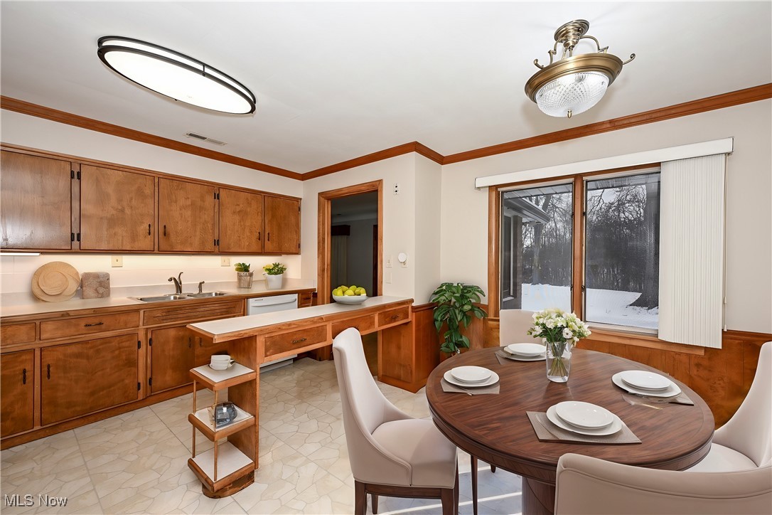 13690 W 130th Street, Strongsville, Ohio image 18