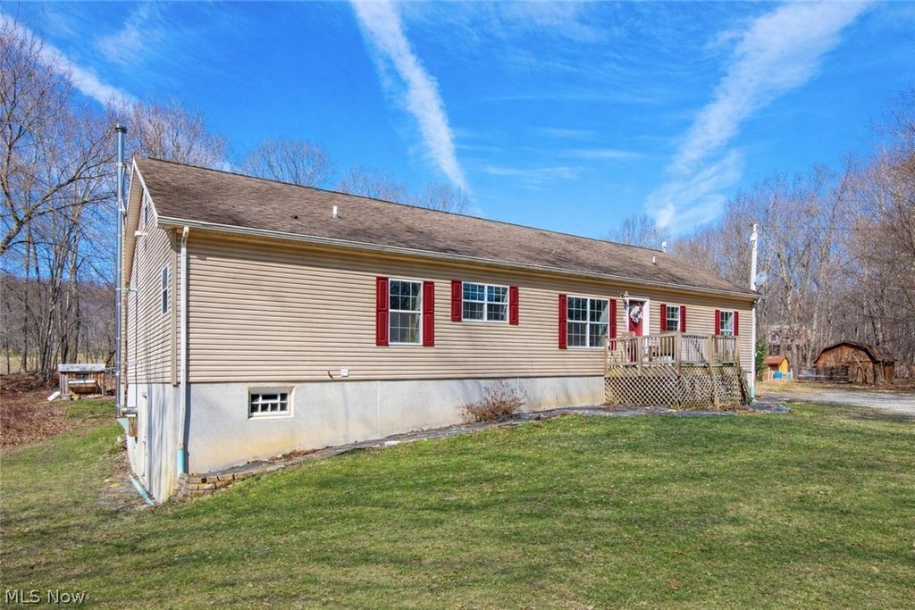 Photo of 11034 Bardell Road NW, Bolivar, OH 44612 (MLS # 5191821)