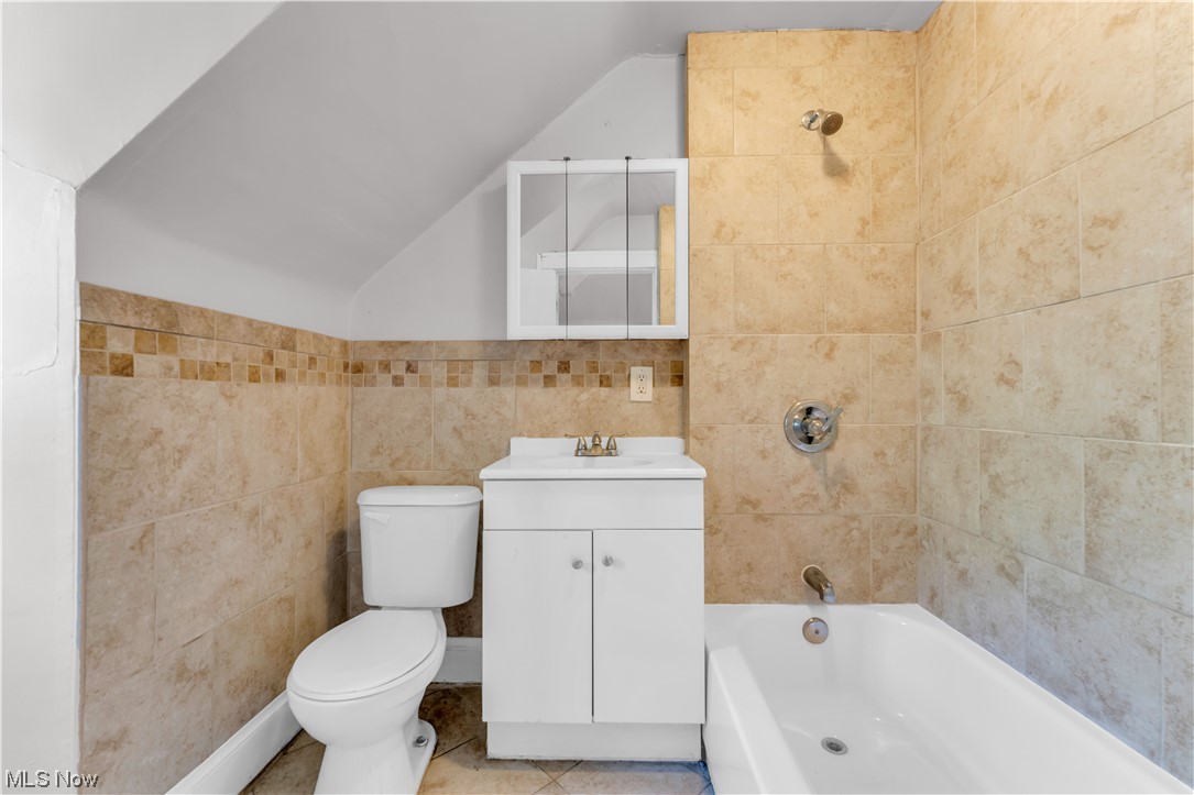 Vansweringen Co 11 - Residential Lease