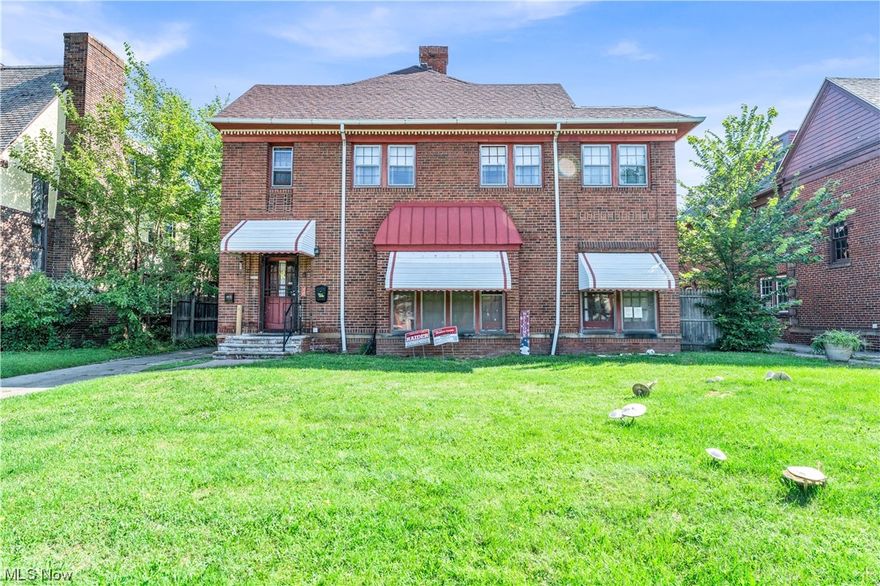 2911 Ludlow Rd Unit 3, Cleveland - Cozy Studio Apt! ALL UTILITIES INCLUDED!

$505 rent / $505 deposit //
$49 application fee per adult //
NO SMOKING //
1 time $99 non-refundable set up fee paid at lease signing //

$30/month required resident benefit package; can include personal property/liability insurance for an additional $5/month for $35/month total. //

All applicants are required to fill out a PetScreening application, found on our website/app before being processed. Even if you have NO pets - this app must be filled out. 1-2 pets OK w/ approved PetScreening & PetFee (Some breed restrictions apply). 1 time, non-refundable pet fee of $200-500 per animal applies to all pets & must be paid prior to or when you pay your 1st month rent. (No fee for qualified assistance animals) //

Our application is processed through secure site: Findigs. They require ID & income verification. Without this, your app will not be processed. They offer 24/7 chat support on their app directly