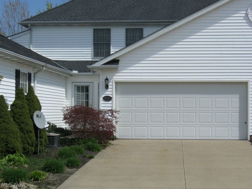 Spacious 3 Bdrm 2  1/2 Bath Condo.  Open Floor-Plan.  Appliances.  1st Floor Master Bdrm w/bath.  Loft Area on 2nd Floor.