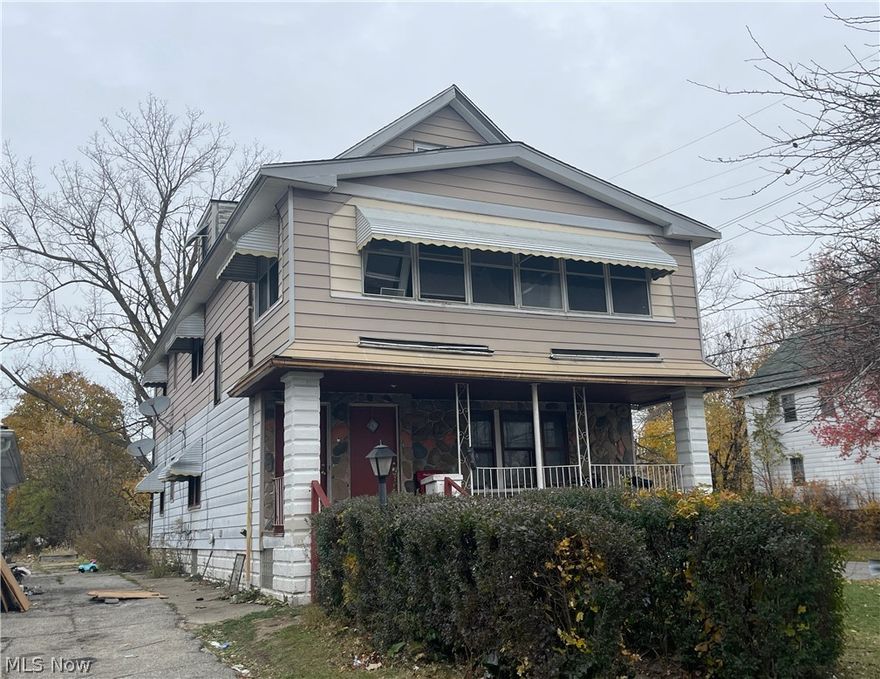 Great opportunity for investors to add value to this two-unit duplex located in a strong rental area of Cleveland. The property offers an up/down layout with spacious units and solid structure but is in need of comprehensive updating throughout. Ideal for those looking to renovate, reposition, and capitalize on local rental demand. This property provides clear potential to increase income after improvements and would make a strong addition to a rental portfolio. Features: Two-unit multi-family with traditional layout Significant updating and repairs needed Strong rental potential after renovation Suitable for investors seeking a value-add project Property is being sold as-is. Buyer to assume any required repairs and due diligence