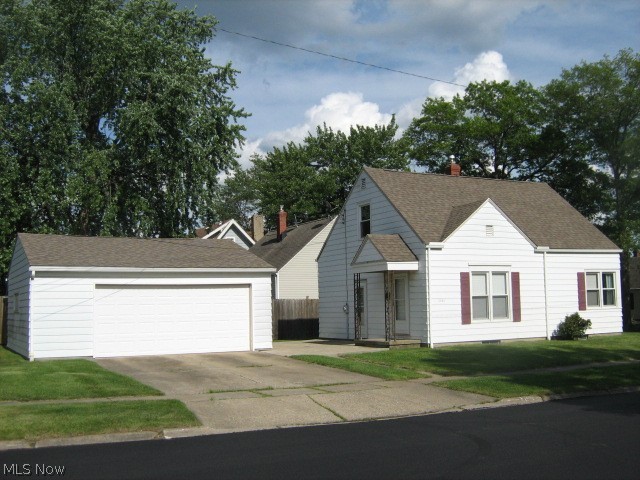Move right into this well-maintained 2-bedroom home around the corner from Acme and Richardson Elementary. Need more room? Finish the second floor to suite your needs. Unfinished basement affords many possibilities. Spacious 2 1/2 car garage. Nice level lot. Enjoy summer grilling on the patio! Many updates and improvements. Very convenient location. Walk to stores, restaurants, banks, etc. Bus line nearby.