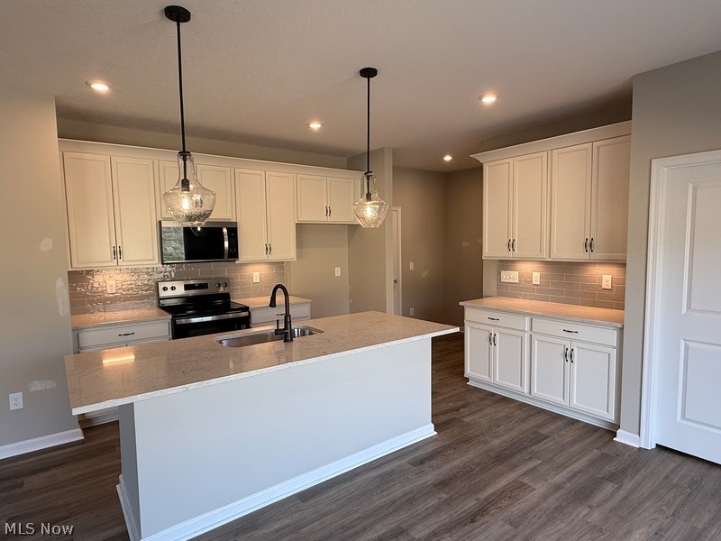 Spring Hill Villas - Residential