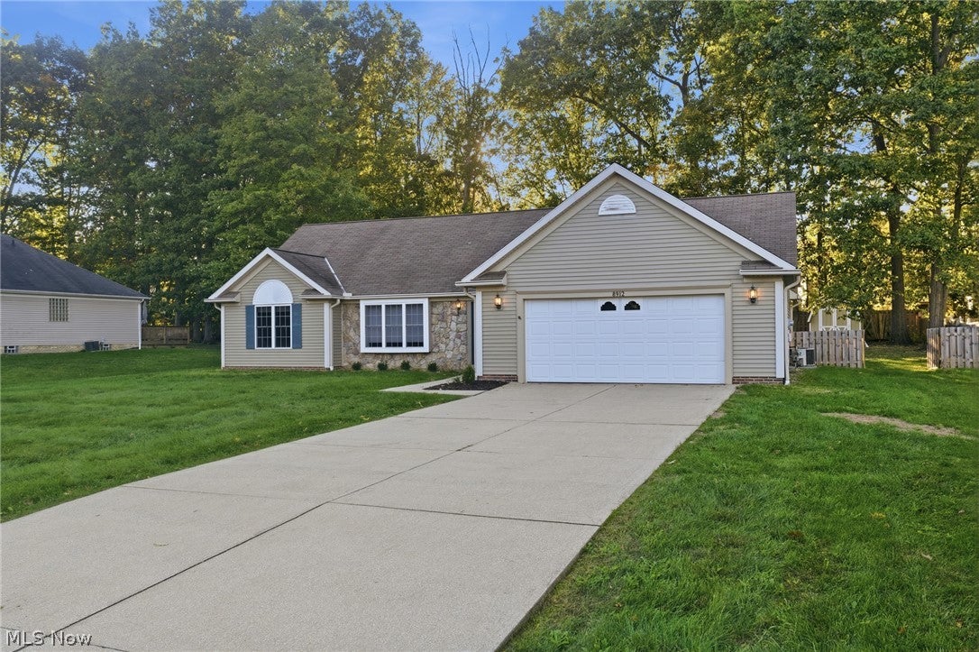 8912 Isabelle Lane