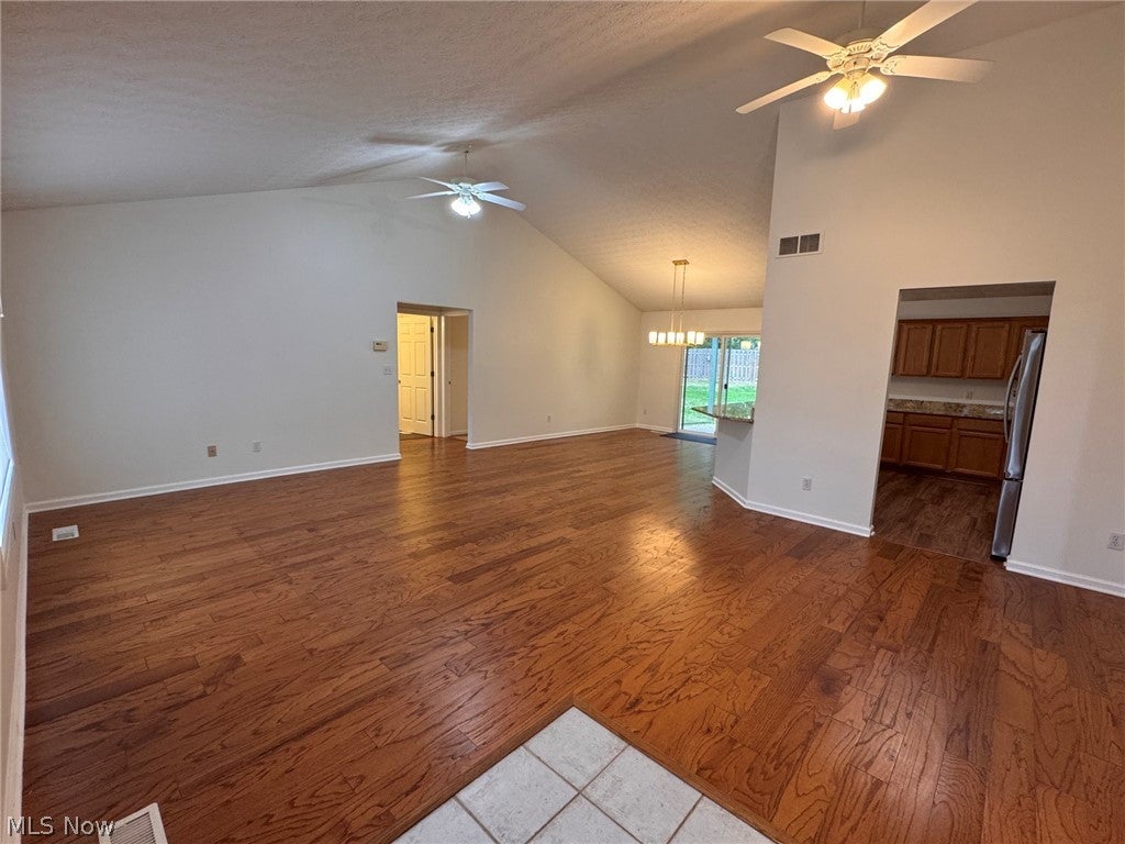 8912 Isabelle Lane