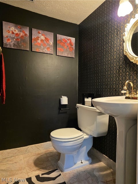 Tiny photo for 9900 Pebble Beach Cove, Aurora, OH 44202 (MLS # 5237540)