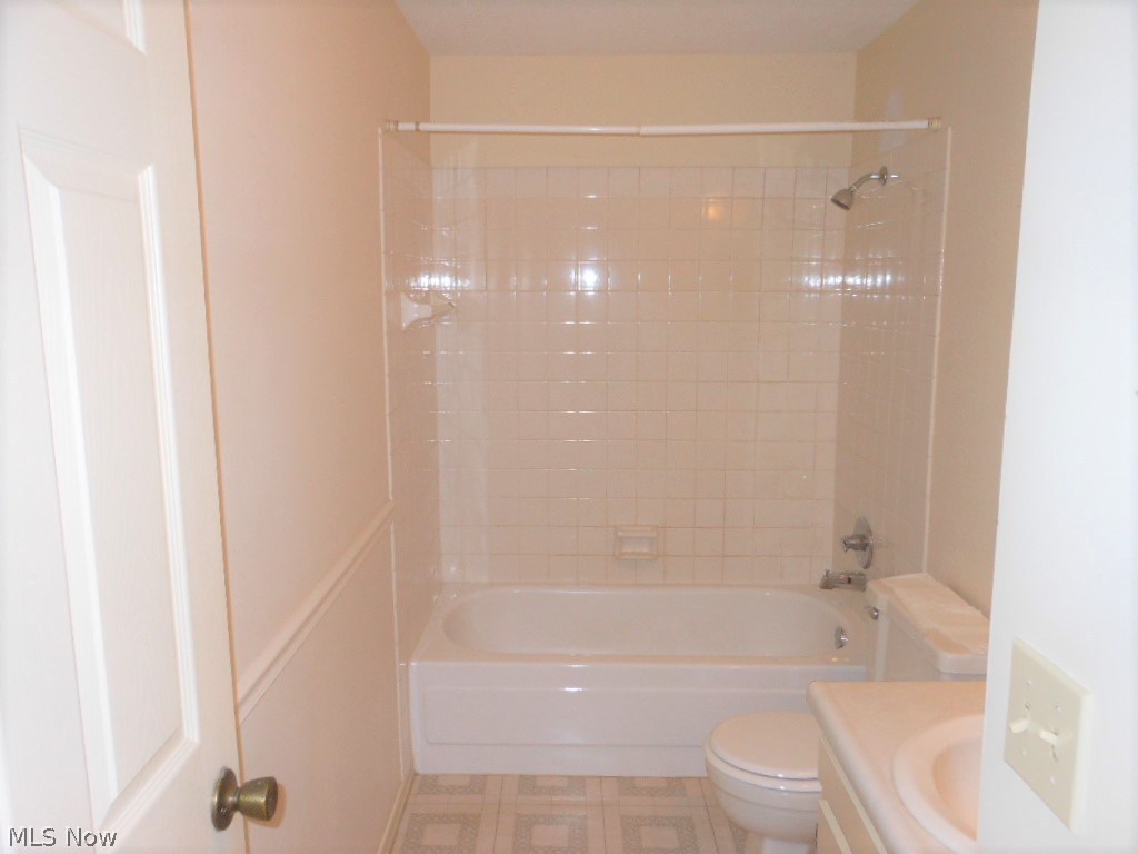 Broken Fence Estate #3 - Residential