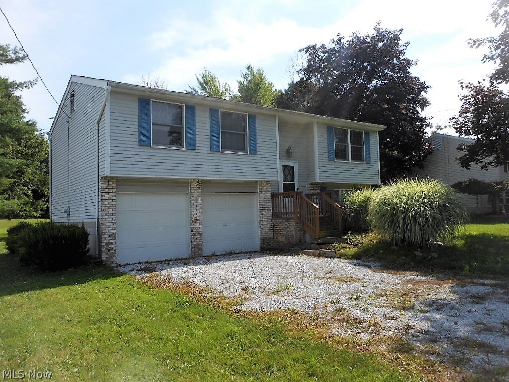 Broken Fence Estate #3 - Residential