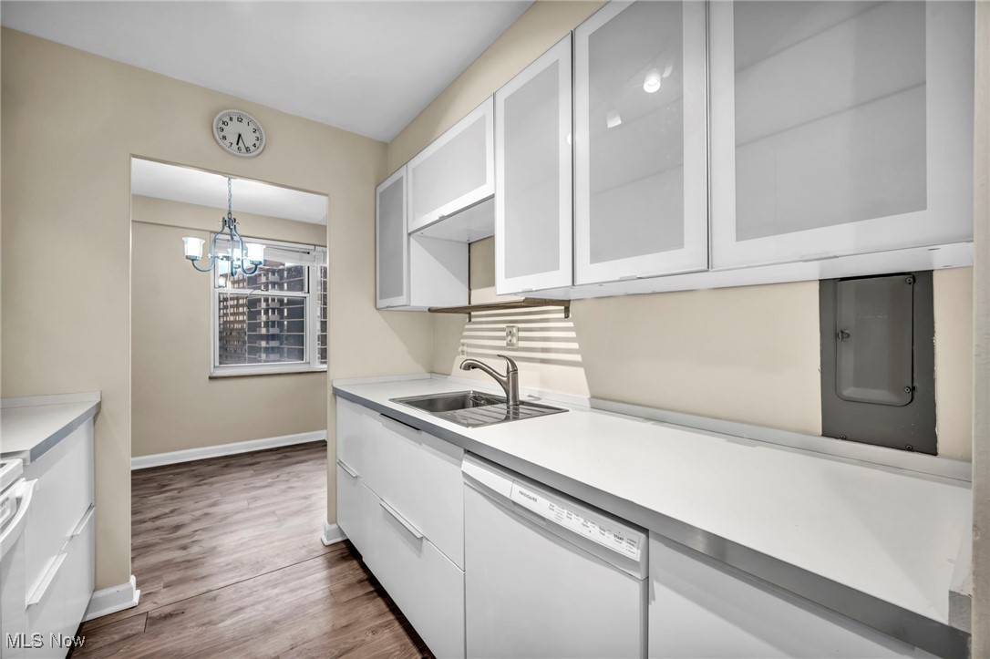 Lake House Condo - Residential Lease