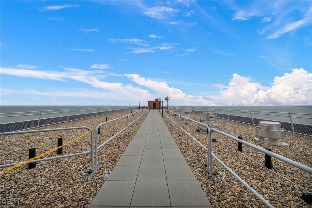 Lake House Condo - Residential Lease