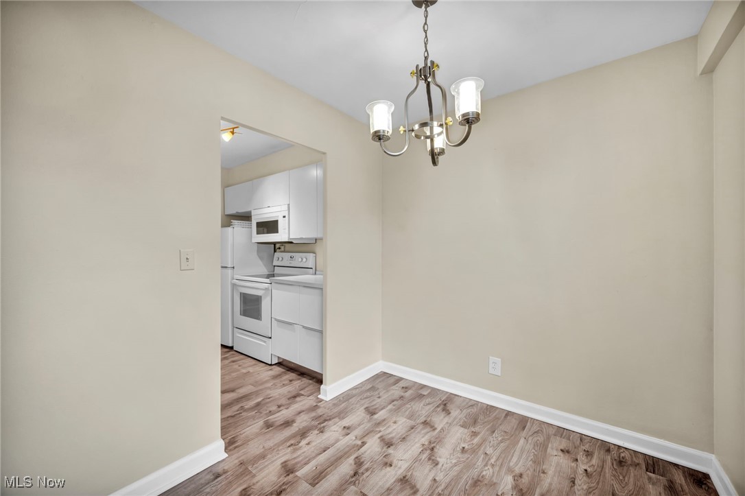 Lake House Condo - Residential Lease