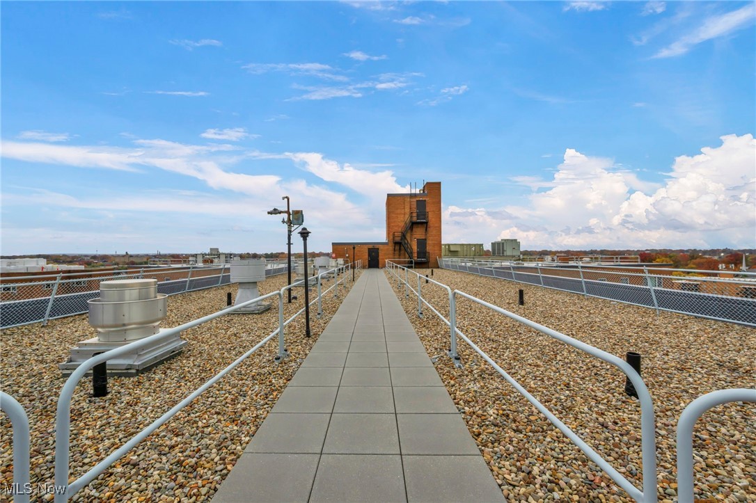 Lake House Condo - Residential Lease