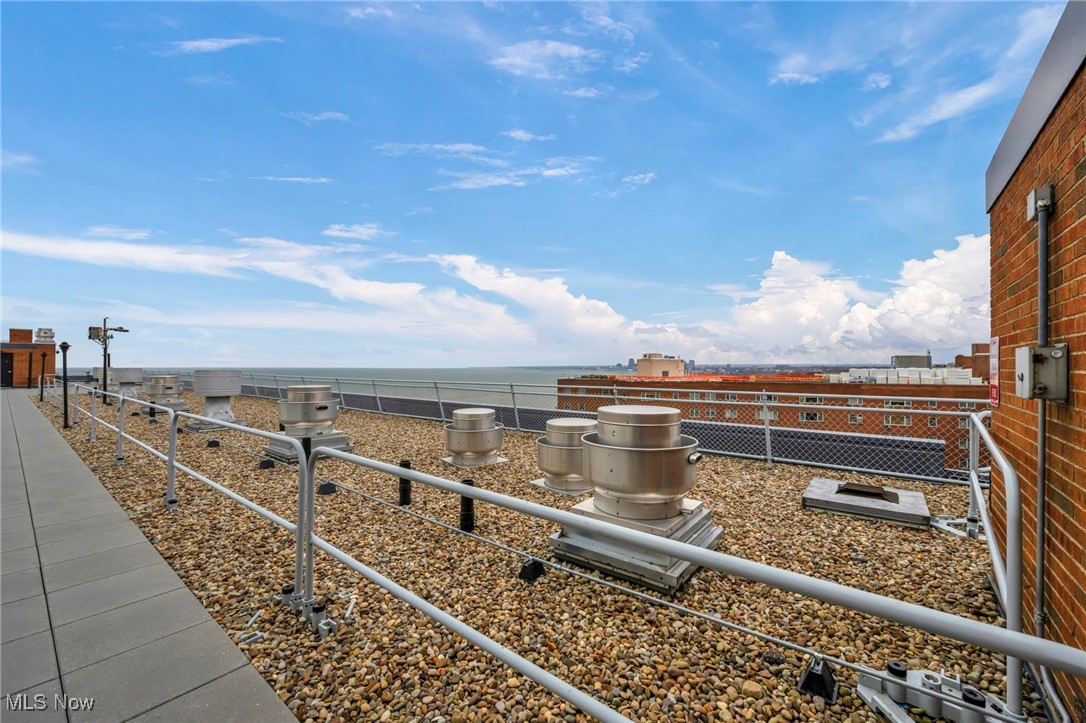 Lake House Condo - Residential Lease