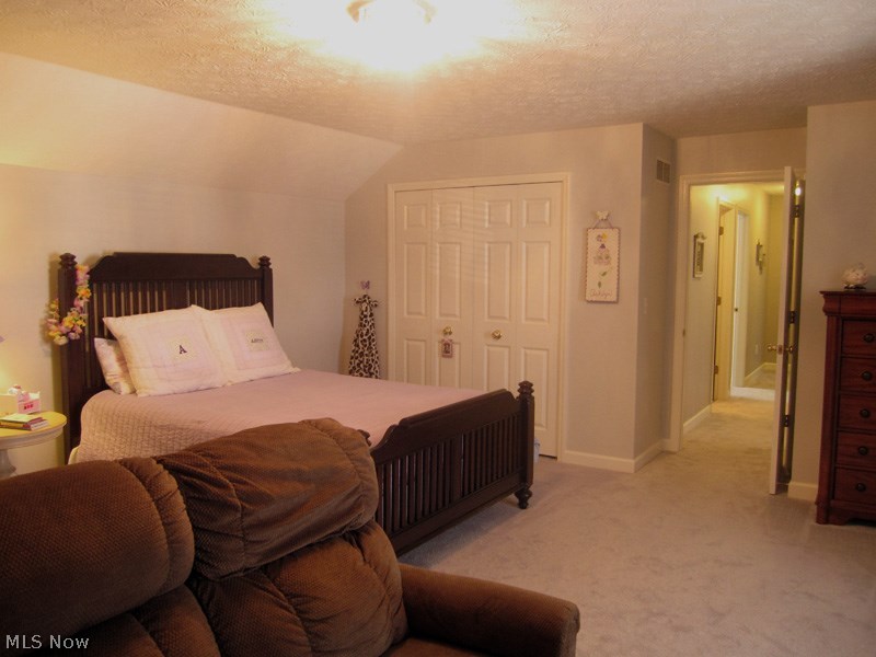 Lakeside Courts - Residential