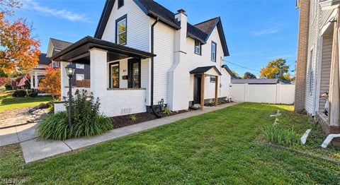 Tiny photo for 811 7th Street SW, Massillon, OH 44647 (MLS # 5254717)