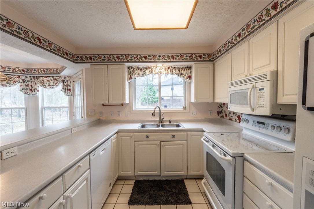 Woodbury Condo - Residential