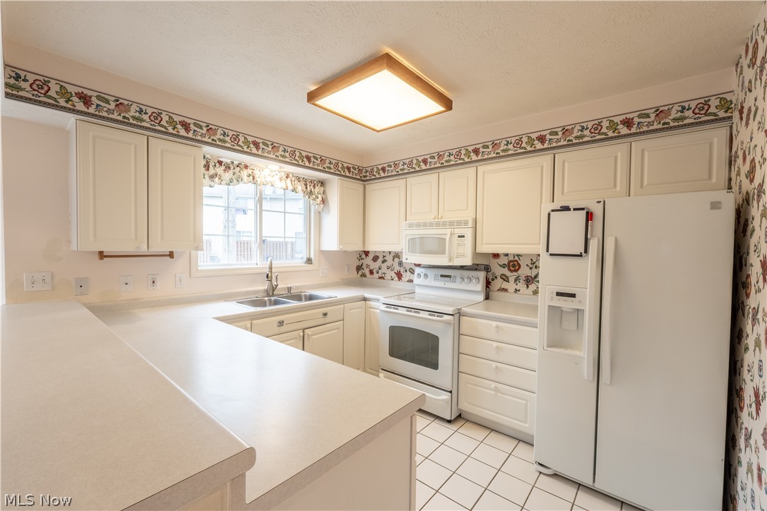 Woodbury Condo - Residential