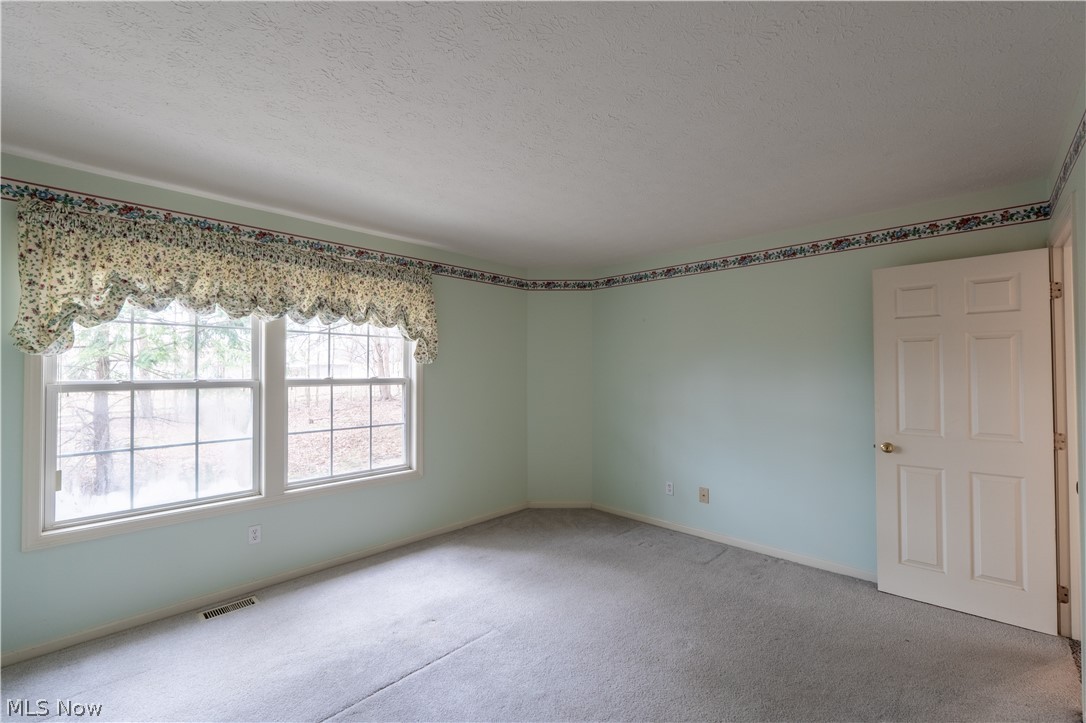 Woodbury Condo - Residential