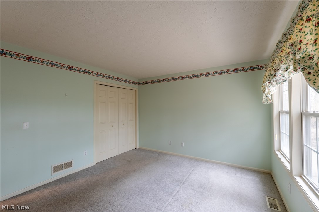 Woodbury Condo - Residential