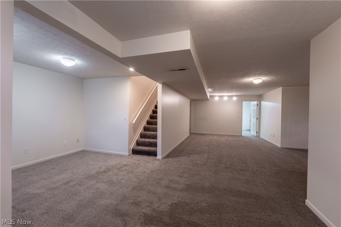 Woodbury Condo - Residential