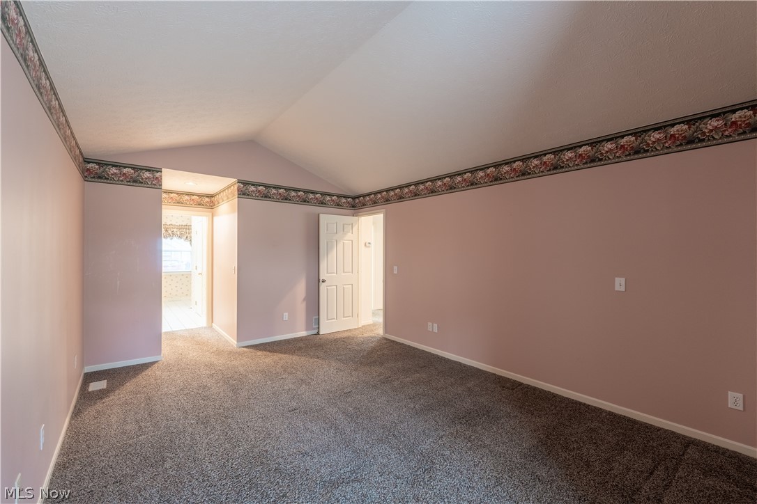 Woodbury Condo - Residential