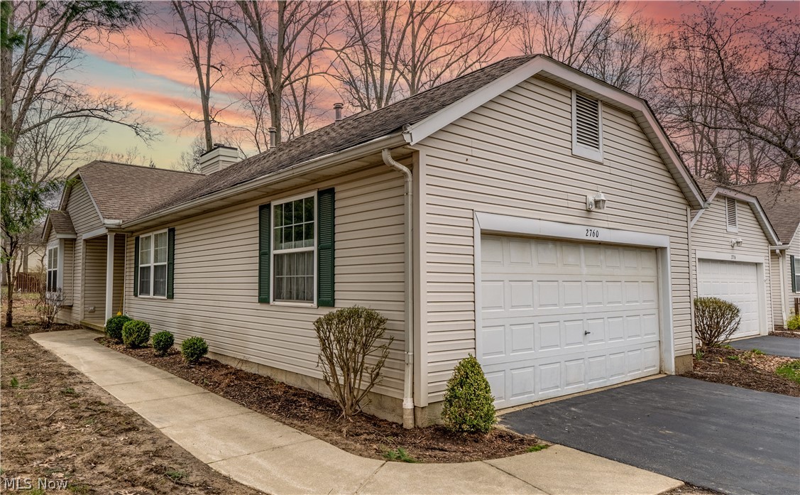 Woodbury Condo - Residential