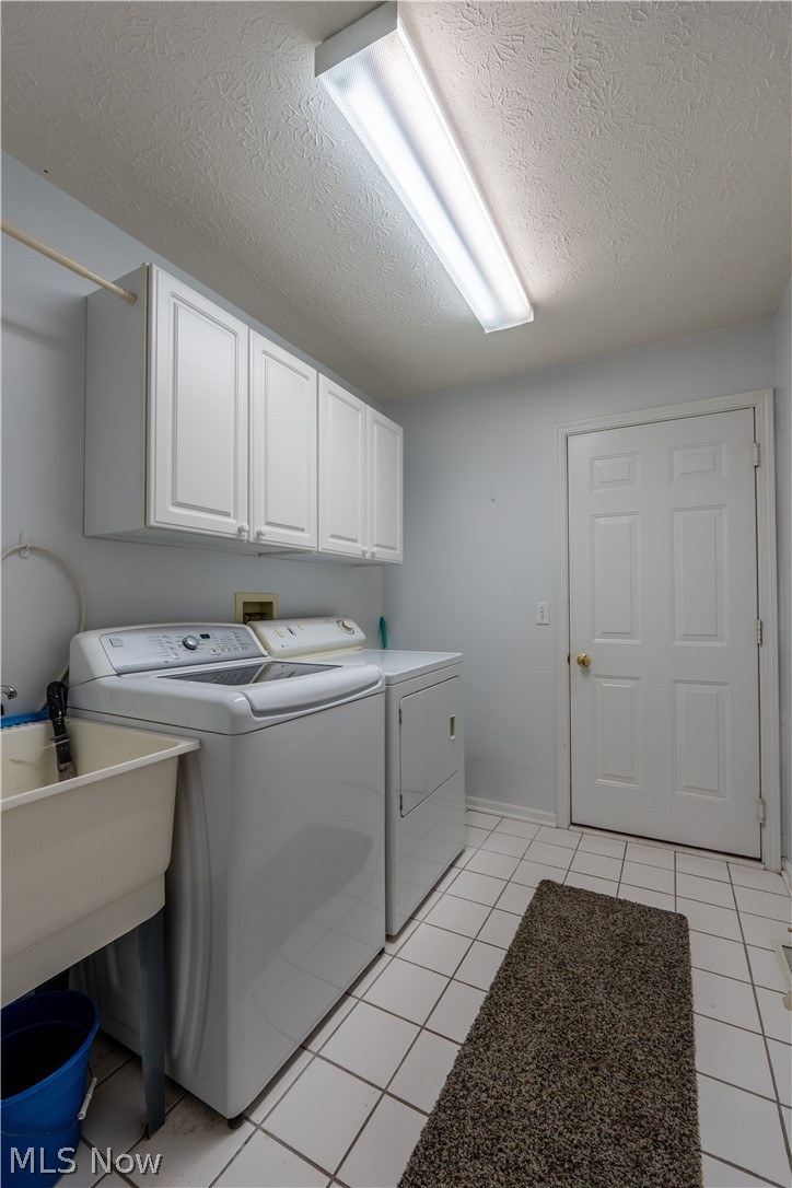 Woodbury Condo - Residential