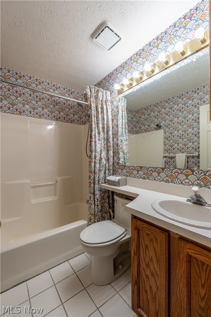 Woodbury Condo - Residential