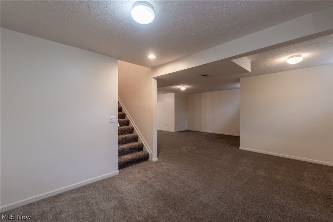 Woodbury Condo - Residential
