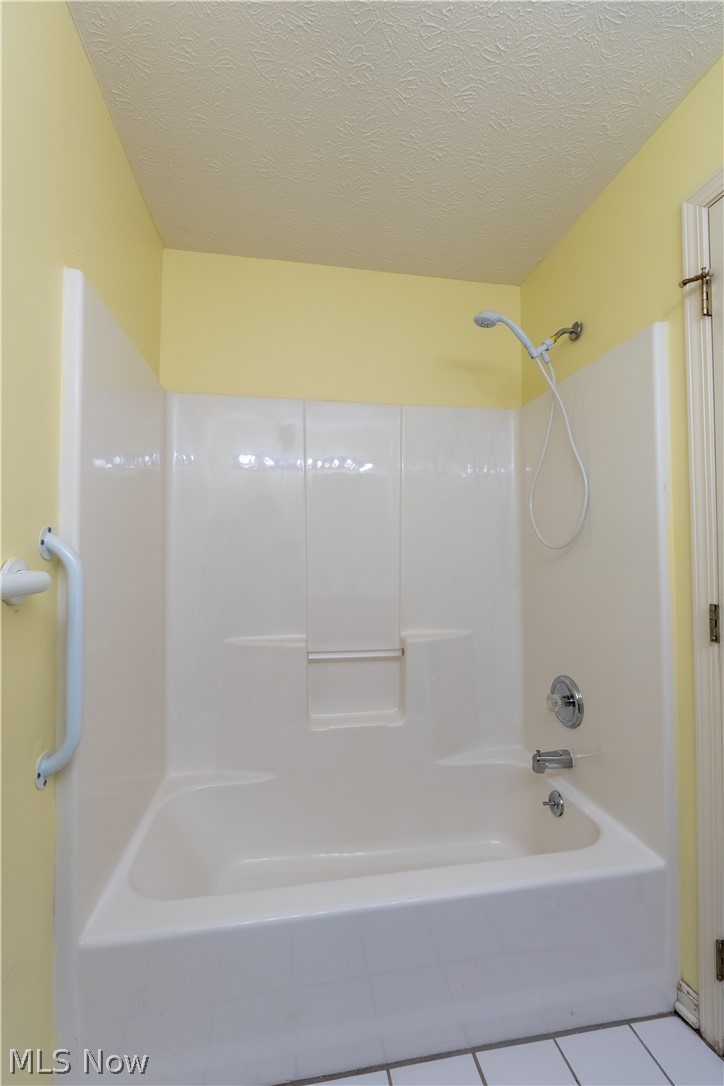 Woodbury Condo - Residential