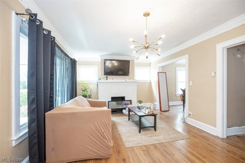 Tiny photo for 970 Whitby Road, Cleveland Heights, OH 44112 (MLS # 5246507)