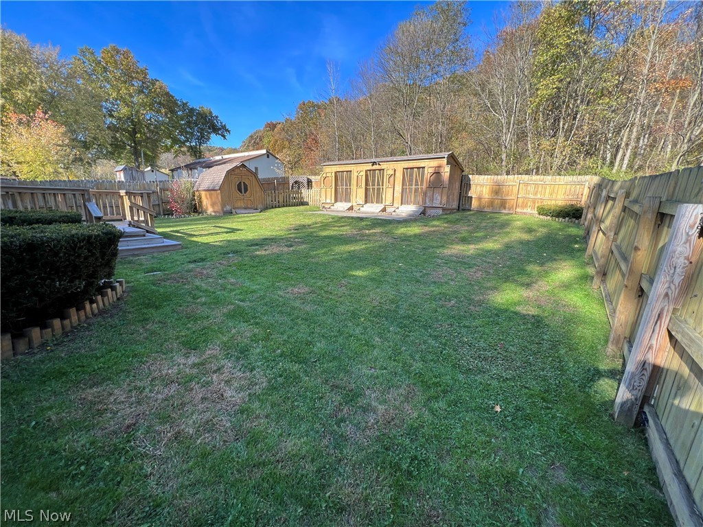 Hallmark Ests Sub #1 - Residential