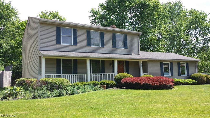 Spacious 4 bedroom, 3 bathroom Home on gorgeous extra large manicured corner lot. Exterior features: Large front porch, stamped concrete patio, new 8x12 storage shed with riding lawn mower included. Interior features: a beautiful Gourmet Kitchen with top of the line kitchen cabinets, granite counter tops, stainless steel appliances (all included) remodeled in 2011. Gorgeous hand- scraped wood floors through-out. Great neighborhood conveniently located to school, park and shopping. Falling Oaks Community Pool offers optional membership. Call today for a private showing!