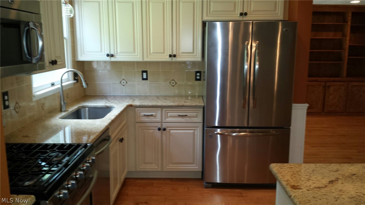 Falling Oaks - Residential